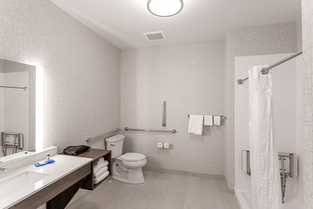 Holiday Inn Express & Suites - Columbus - Worthington by IHG