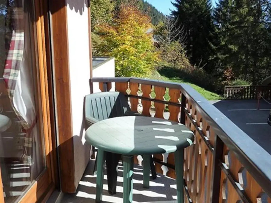 Appartement Le Biot, 2 pièces, 6 personnes - FR-1-573-66