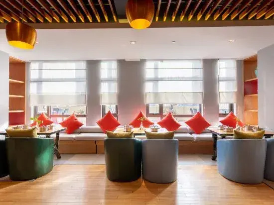Kaiyuan Manju Hotel (Yinzhou Wanda Plaza Ningbo Railway Station Branch)