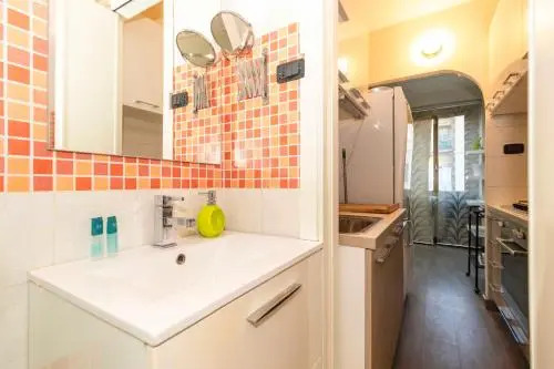 San Salvario Stylish Apartment
