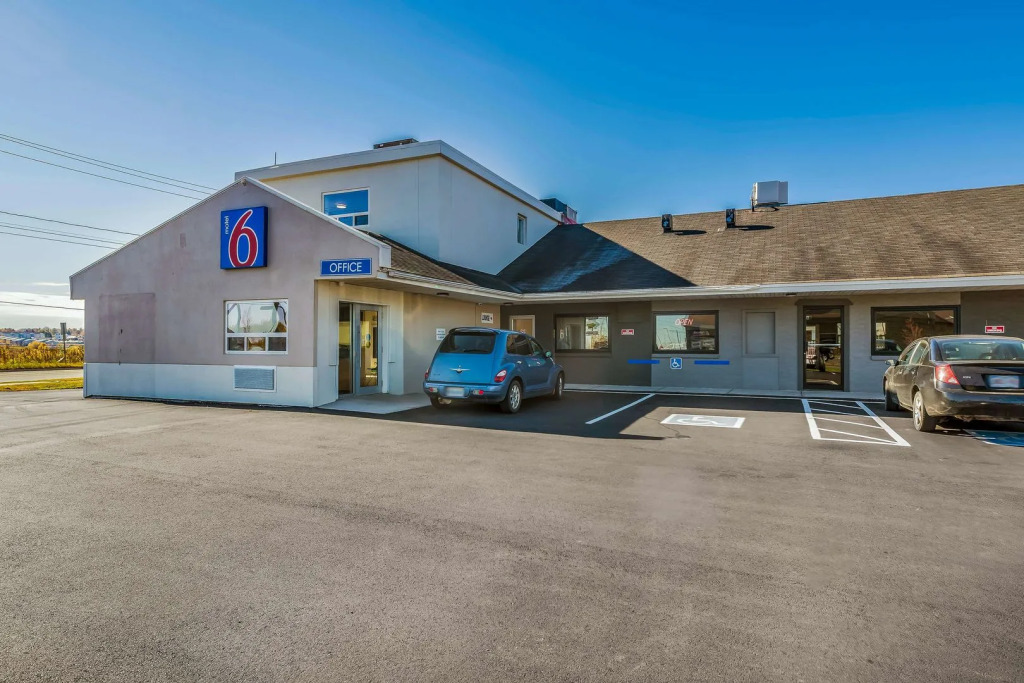 Motel 6-Moncton, NB
