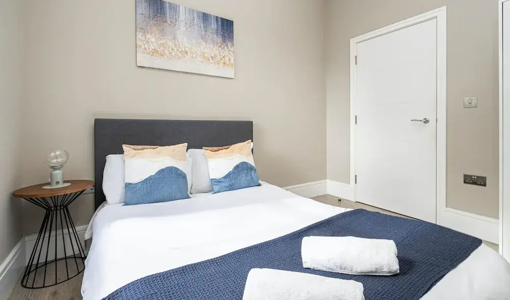 Superb Apartments opposite Edgware Road Station