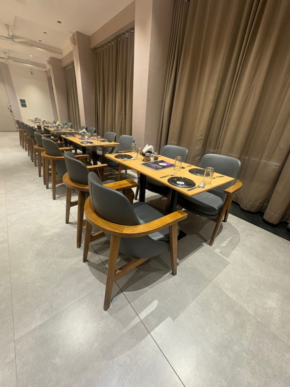 Hotel Govind Regency