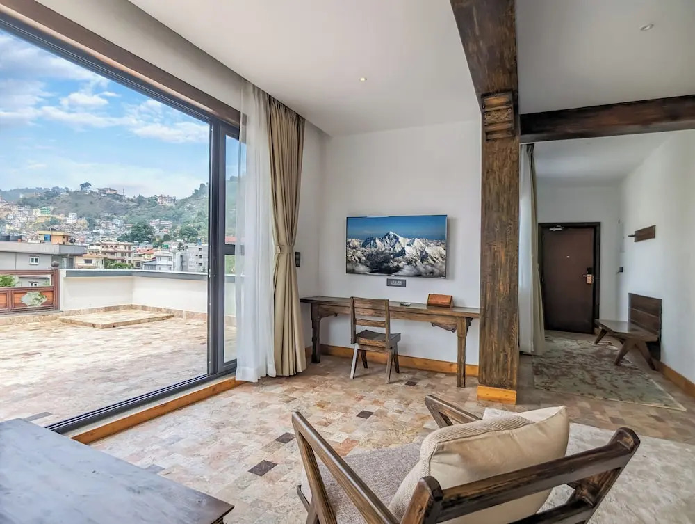 Uma Residence and Suites