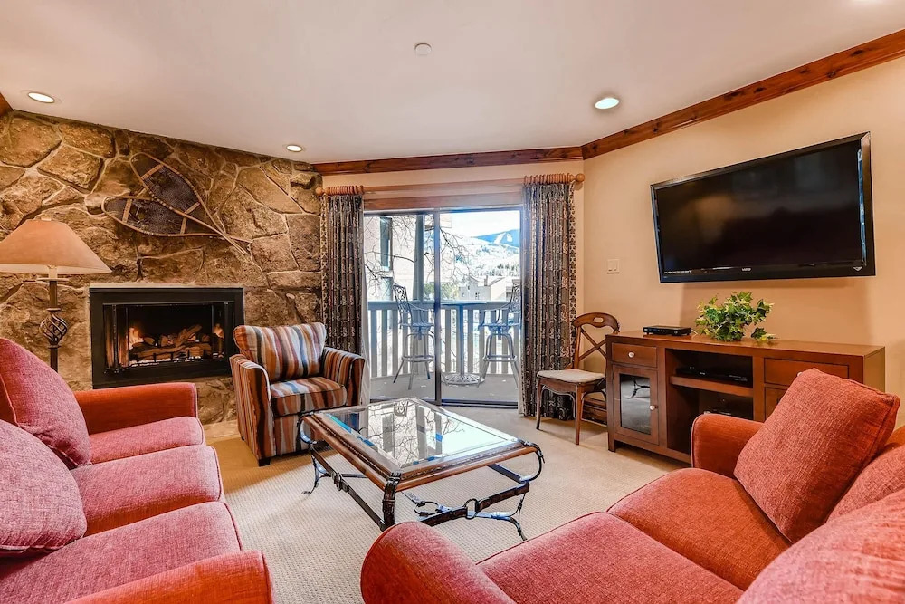Westwind 201 2BD 2BA Plat. Condo