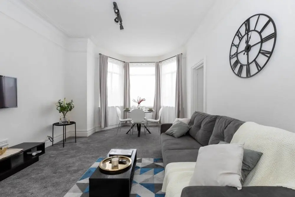 Peaceful and Light 1 Bedroom Flat in Kilburn