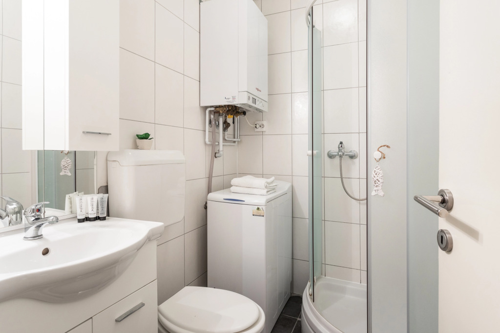 Modern Apartment few Steps From Main Square!