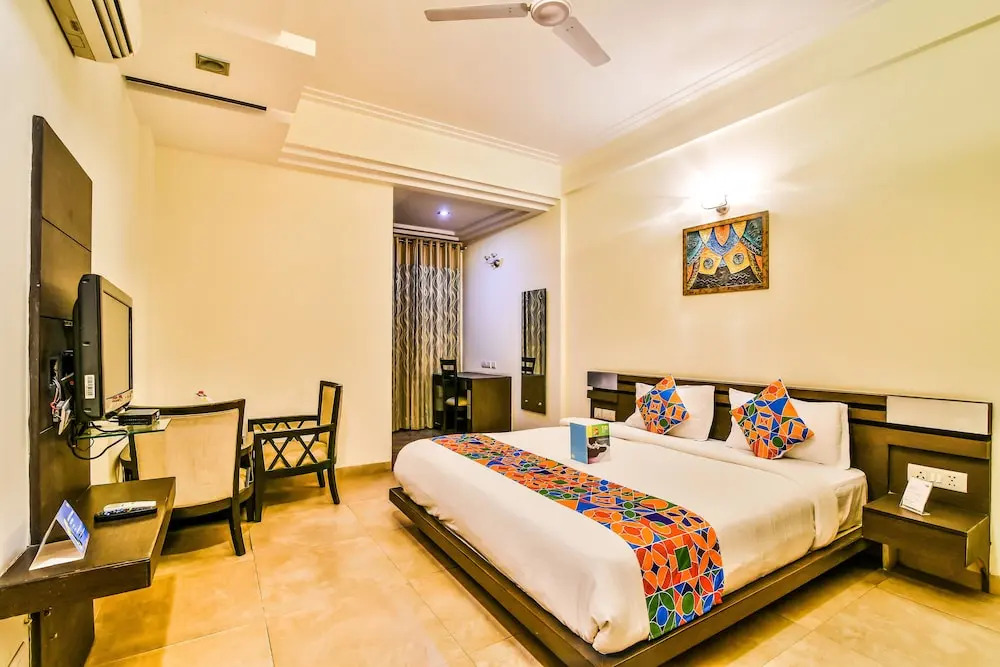 FabHotel Phase 3 DLF Corporate Park