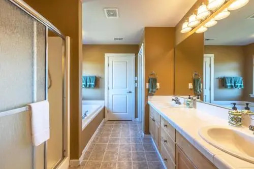 West Sail-River/Mt Vw-5BR/2.5B