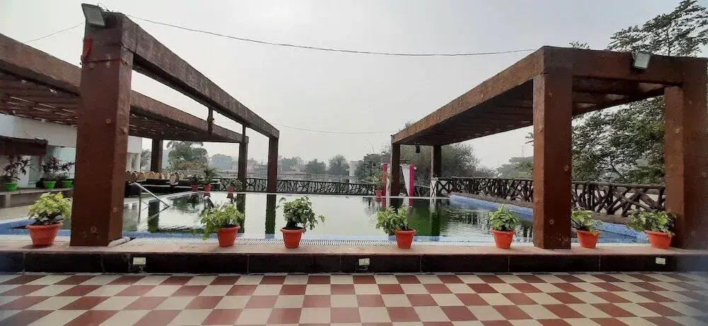 Sparsh Hotel & Resort