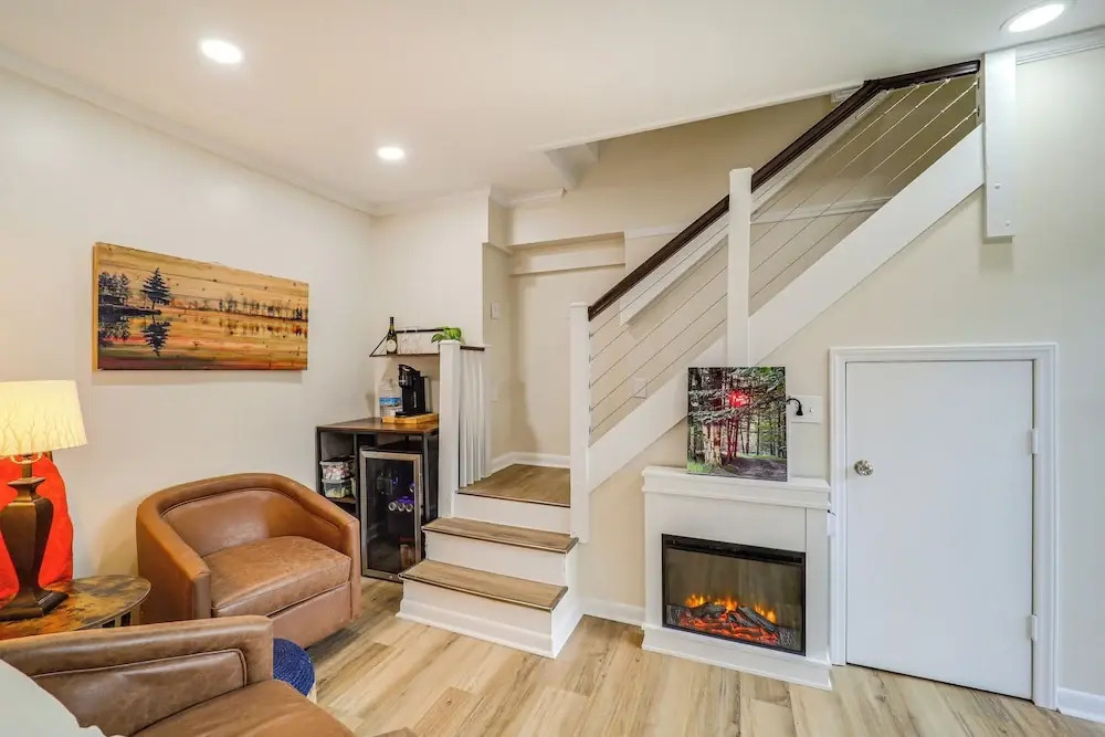 Hike, Ski & Soak: Beech Mtn Home w/ Views, Hot Tub