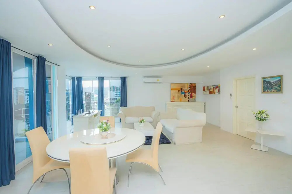 Roomquest Utopia Kata and Residence