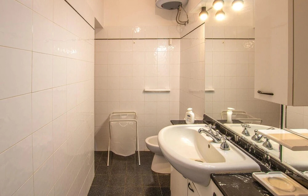 Stunning Home in Vivo D'orcia With Wifi and 2 Bedrooms