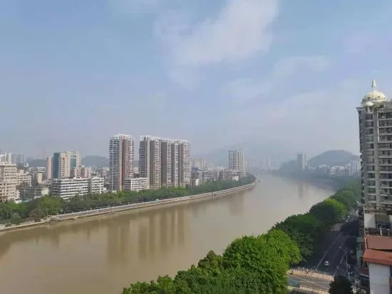 Yixing Hotel