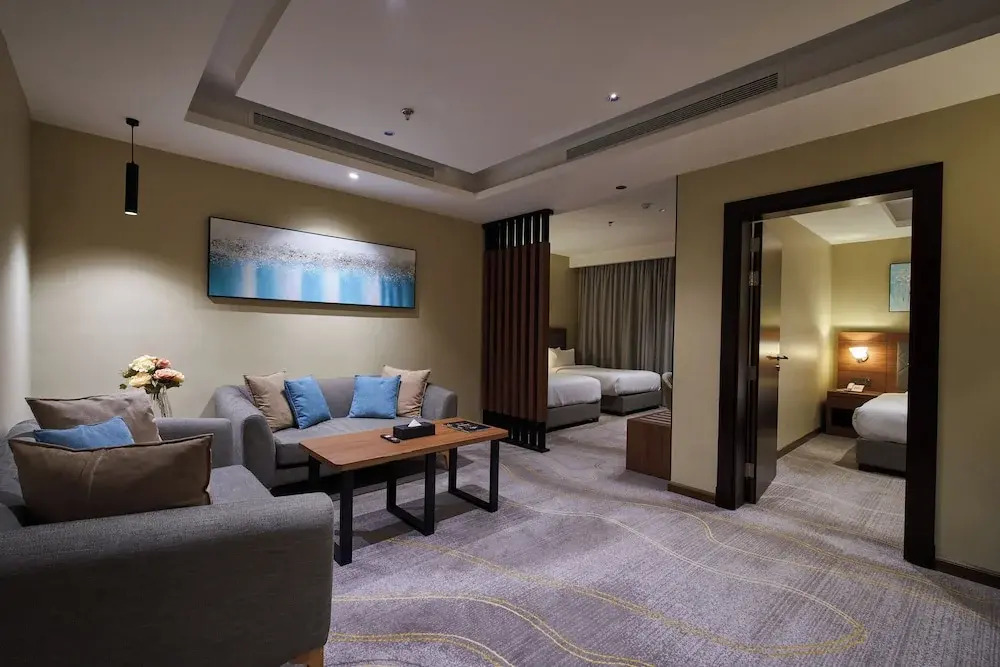 Platinum Hotel