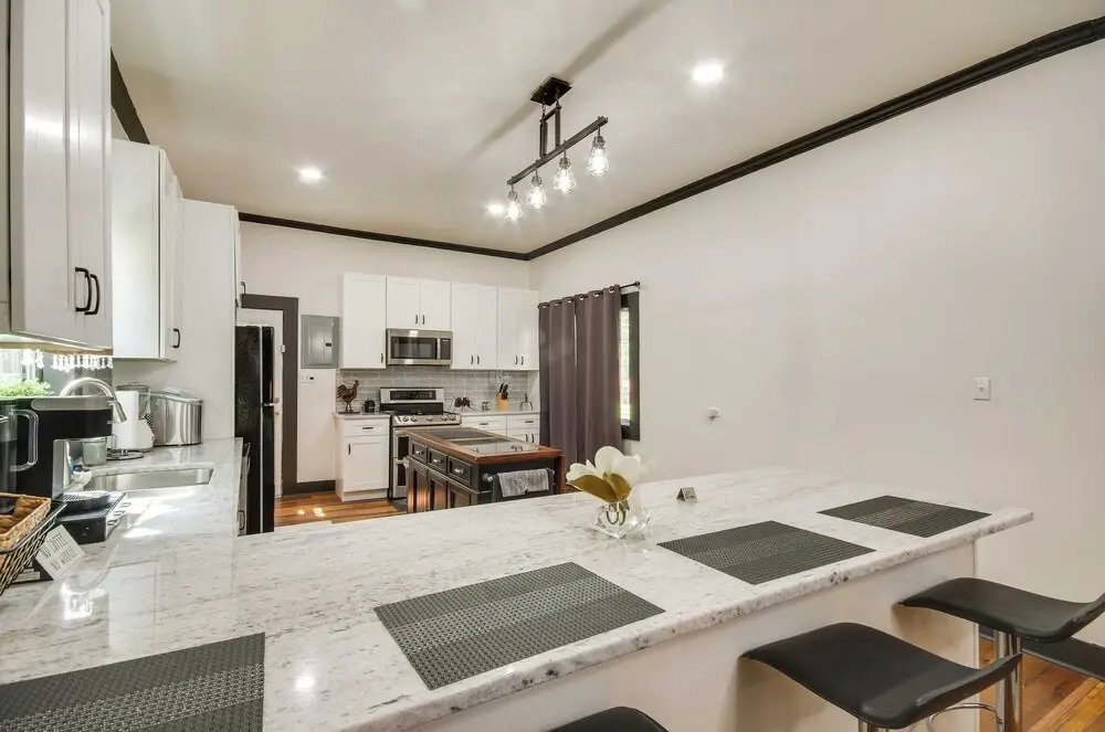 Updated Greenwood Cottage Apt < 1 Mi to Dtwn!