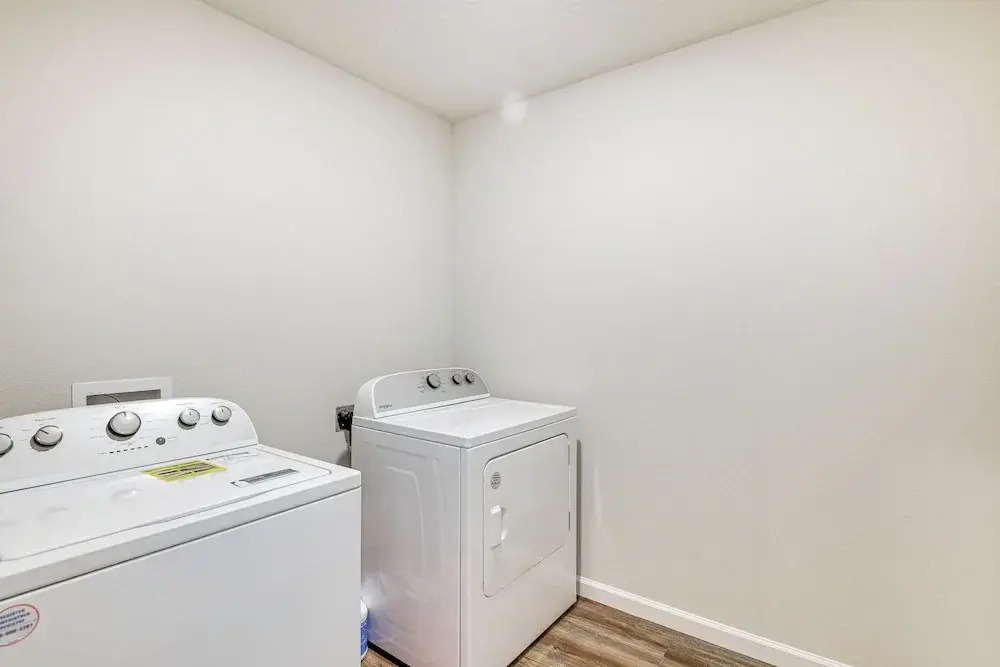 Sunny Palm Coast Home: 10 Mi To Flagler Beach!