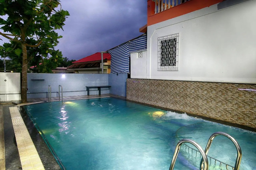 Hotel 7Seas by Solara Hospitality