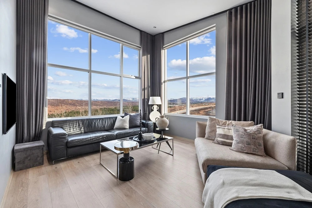 Luxurious Large Home, Perfect for Your Group