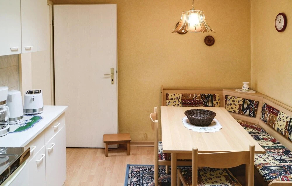 Stunning apartment in Rostock w/