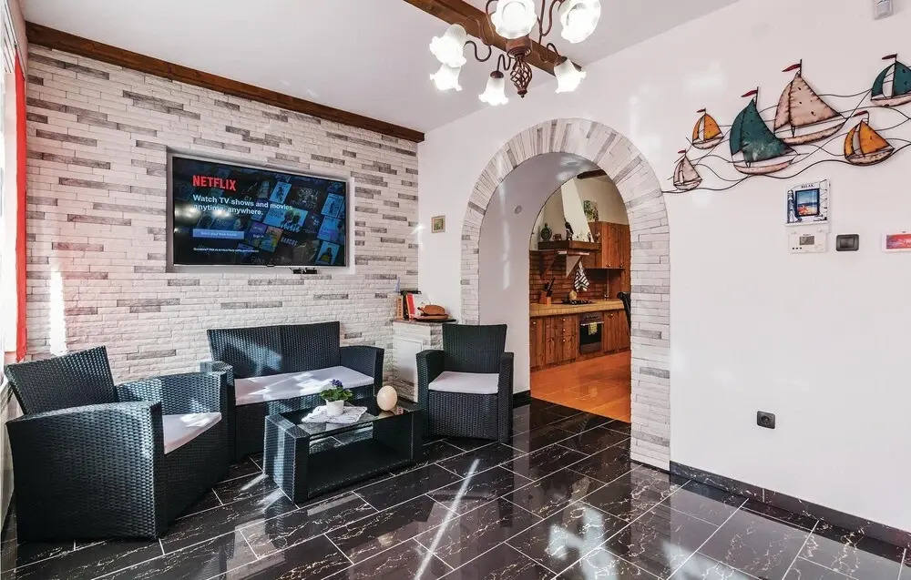 Beautiful Home In Zadar With Sauna