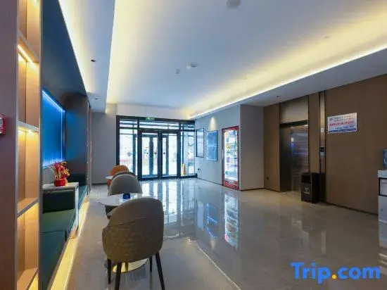 Ye Yuchen Esports Movie Hotel (Xinhua Street Shangfeng Square Branch)