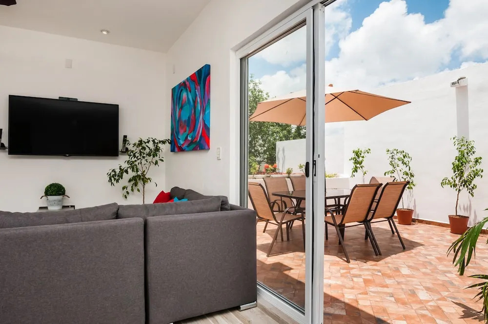 Luxury 2BR apartment near Cancun Airport
