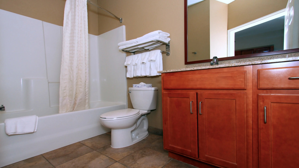 Candlewood Suites Kansas City Airport