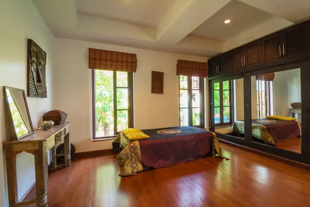 Beautiful 4 Bedroom Bali Style Villa S4