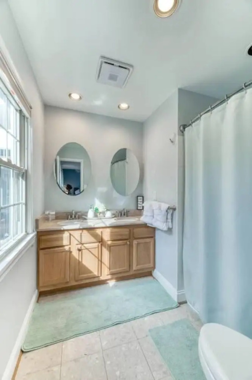 3BR Modern Home w Pool Sunroom National Harbor, Fort Washington