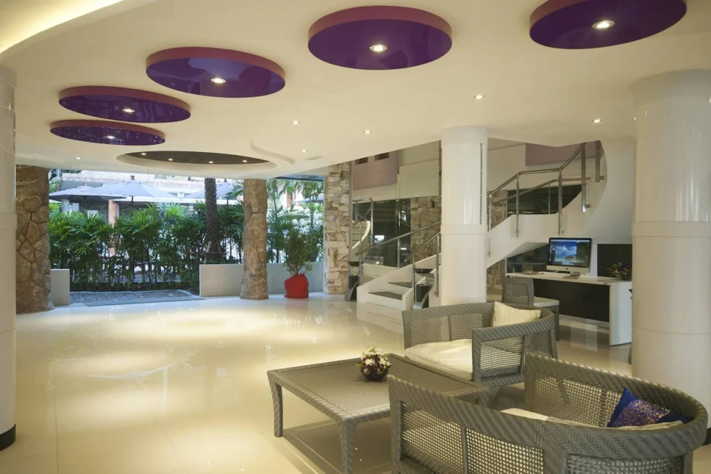 The L Resort