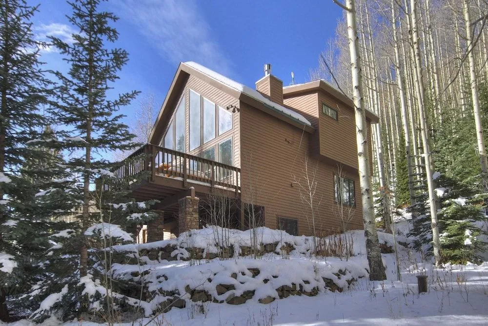 Aspen House by RedAwning