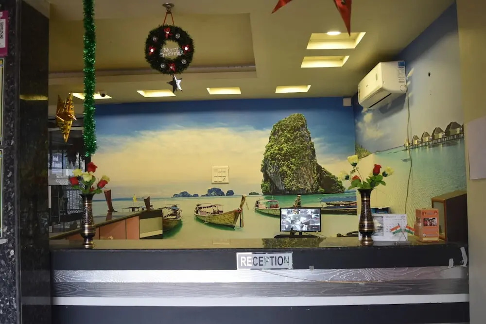 Hotel Mamoni Group