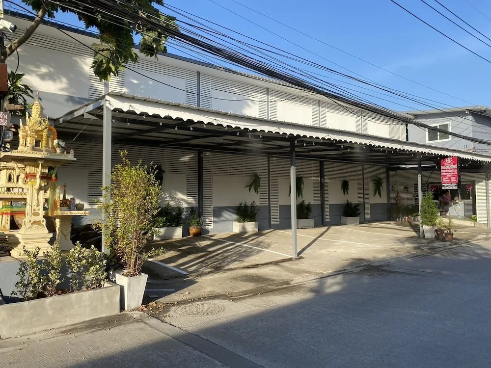 Ss Guesthouse