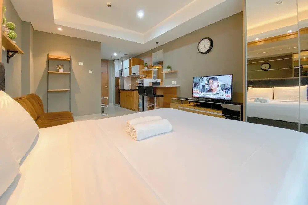 The Regal Studio At Dago Suites Apartment