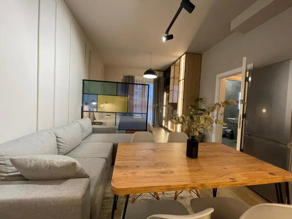 Square 21 Apartments