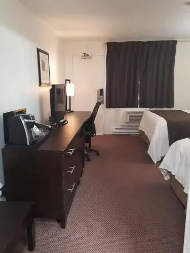 Westwood Inn