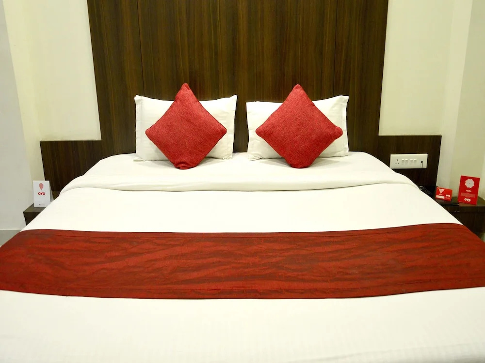 OYO 1746 Hotel RnB Select