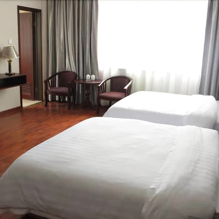De li Business Hotel