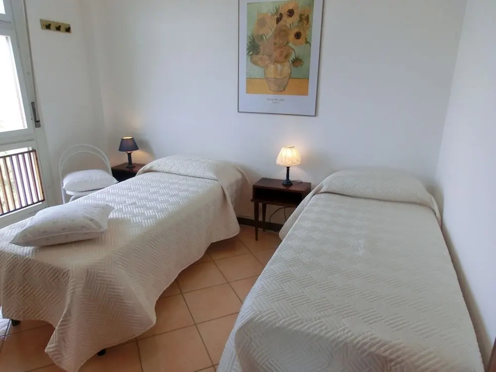 Elegant Renovated Flat on the 11th Floor With Lift and sea View by Beahost
