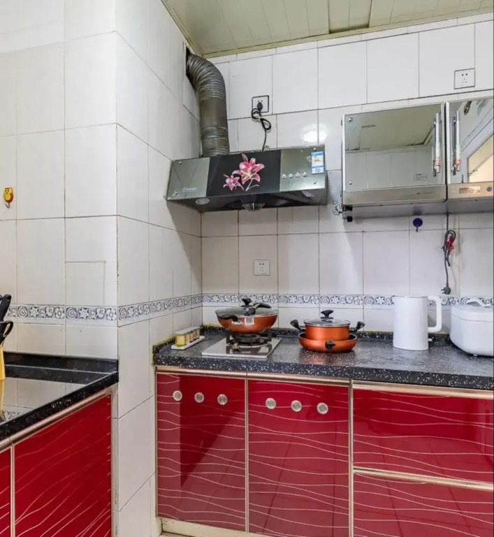 Locals Boutique Apartment Zhongshan Ba Road No.6 Branch