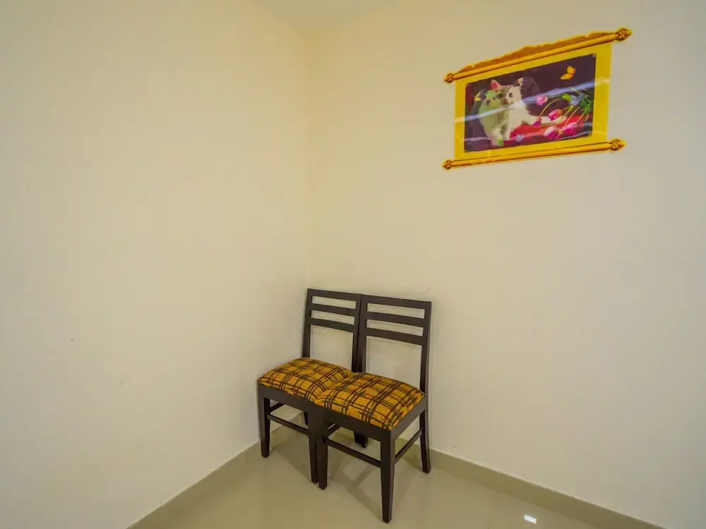 OYO 14866 Home Elegant Stay Kochi Airport