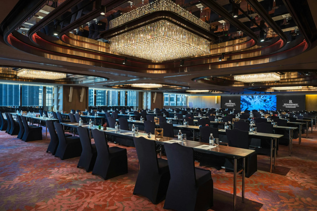 Renaissance Hong Kong Harbour View Hotel