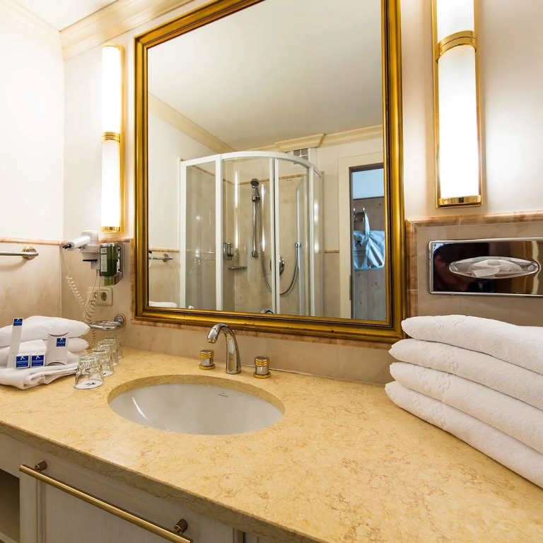 Falkensteiner Hotel Cristallo l 4 Star Superior