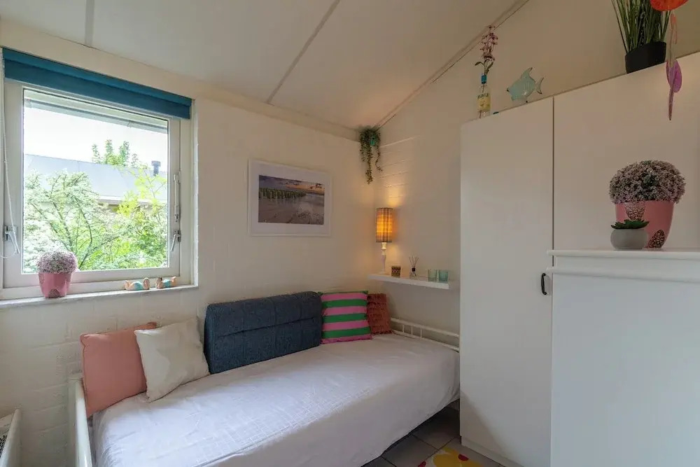 Holiday Home near Petten Beach with Pool