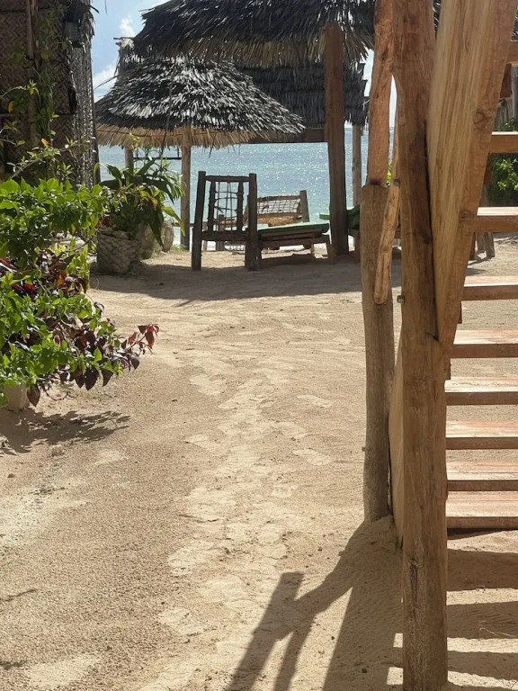 Zanzibar beach escape&Ocean View & High-Speed Wi-Fi