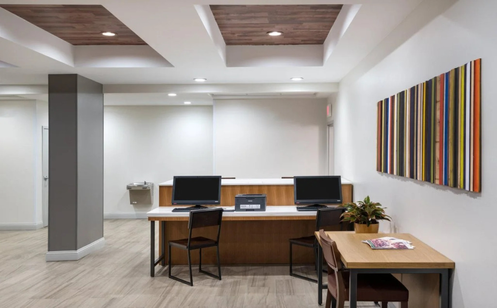 Holiday Inn Express & Suites Florence I-95 & I-20 Civic Ctr by IHG