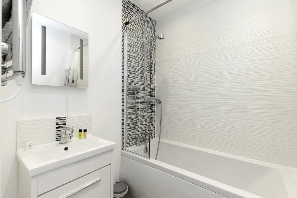 2 Bedroom Town Centre Apartment