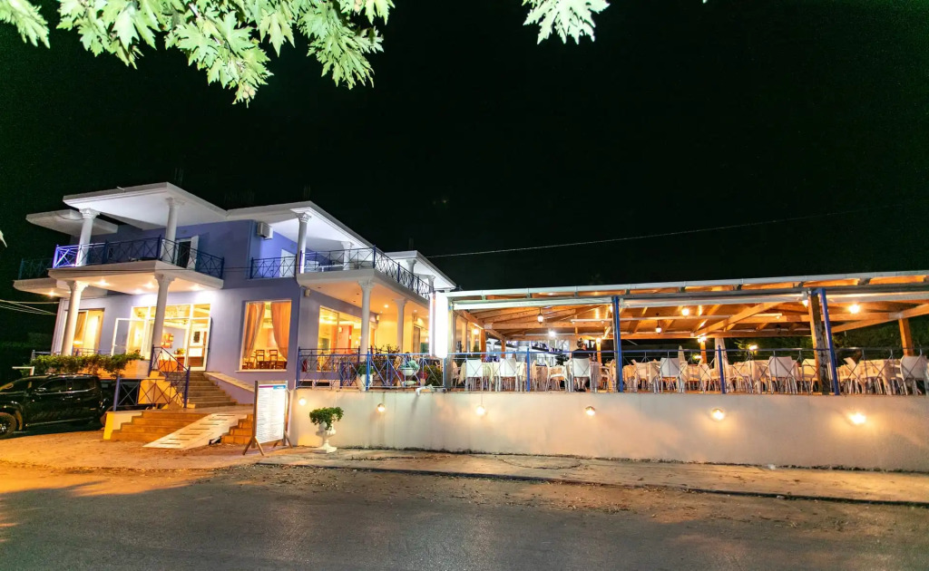 Zeus Paradise Hotel