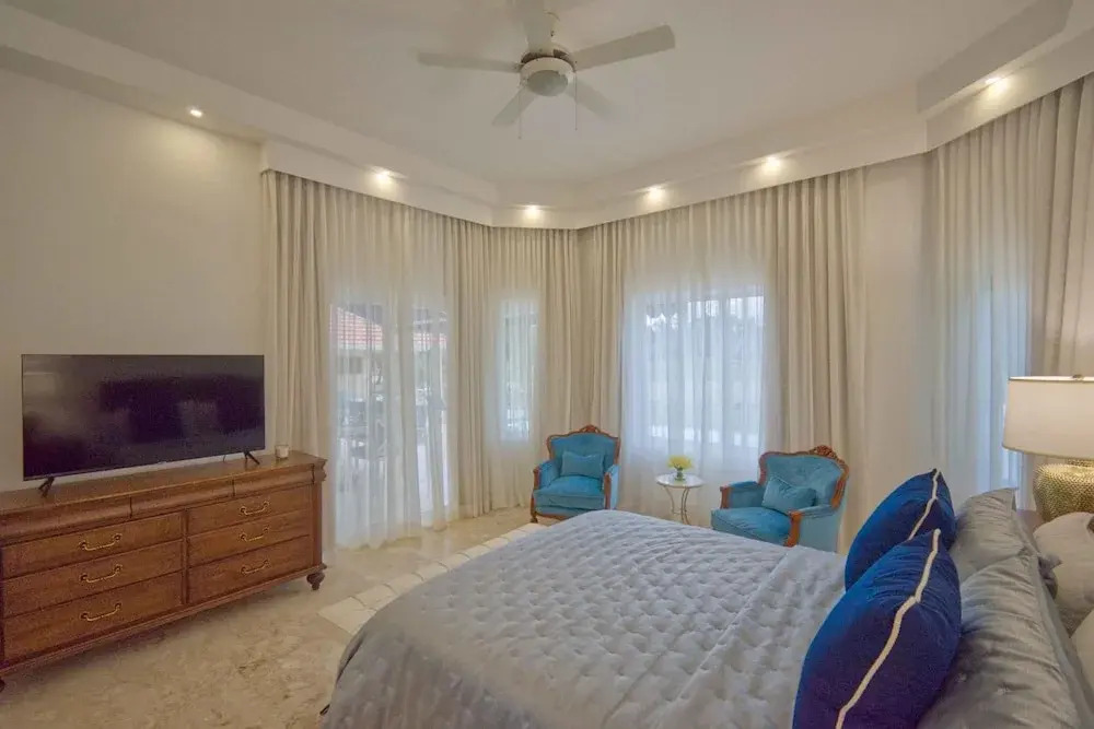 Luxury 6bdr Villa at Tortuga Bay Near Beach Golf